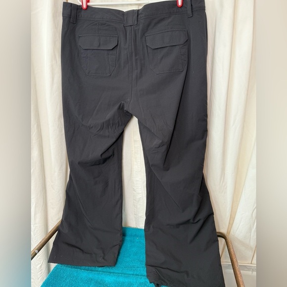 Eddie Bauer Women's 2.0 Polar Fleece-Lined Utility Work Pants Sz 18 - Picture 2 of 10